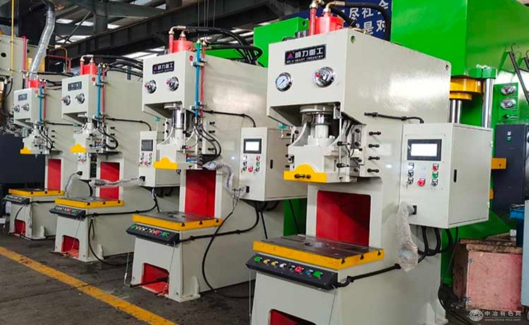 立式C型液压冲床