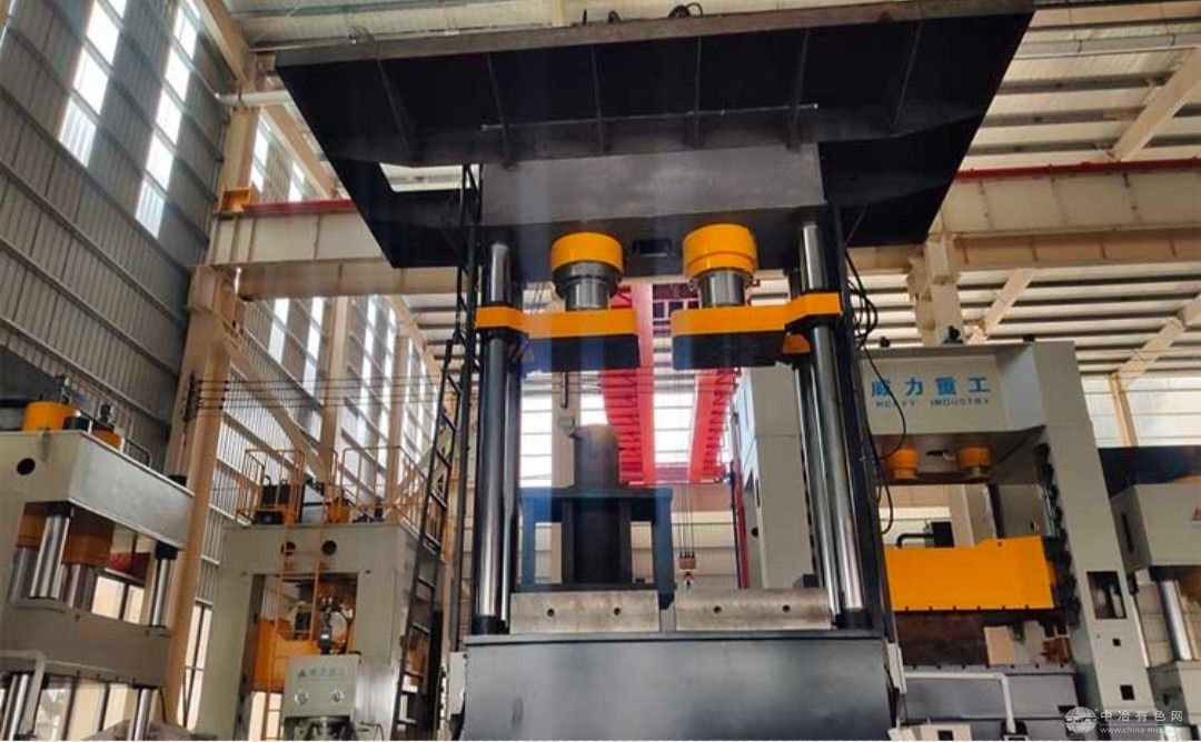 多工位液压拉伸机