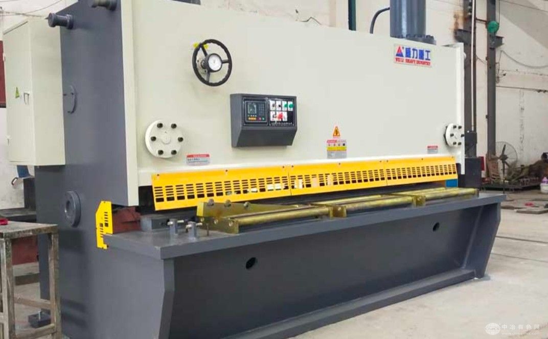 液压闸式剪板机