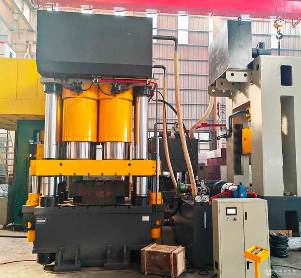 冷锻成型液压机