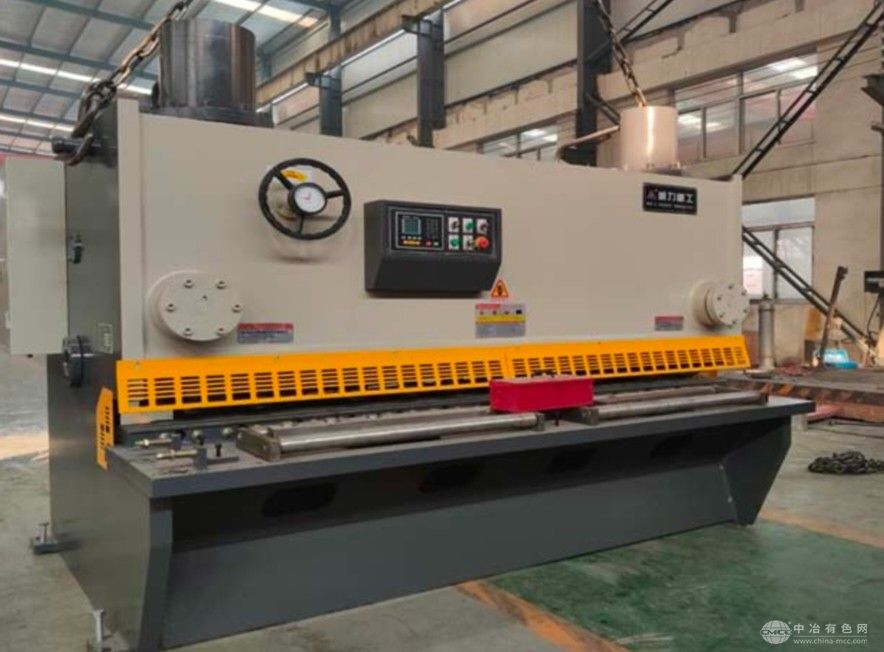 液压摆式剪板机