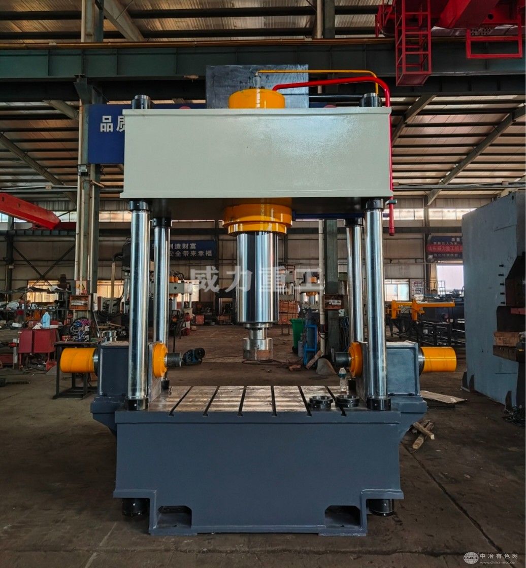 二梁四柱液压机