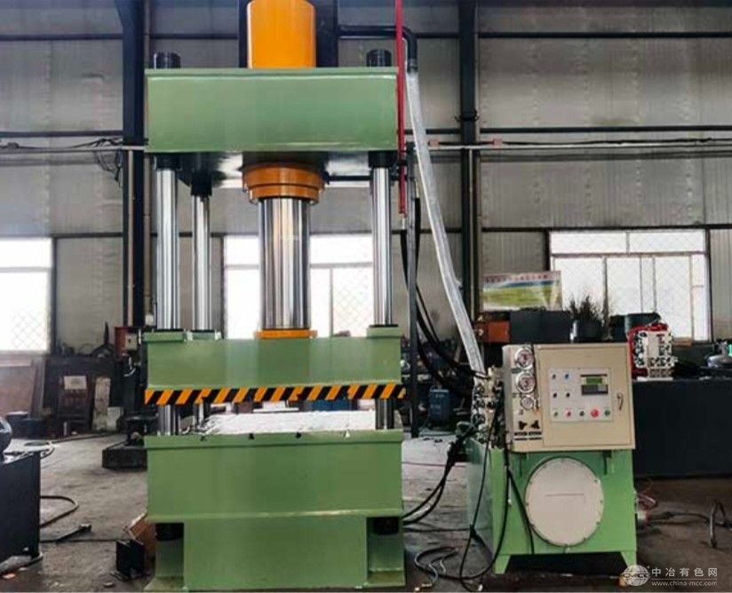 标准四柱液压机